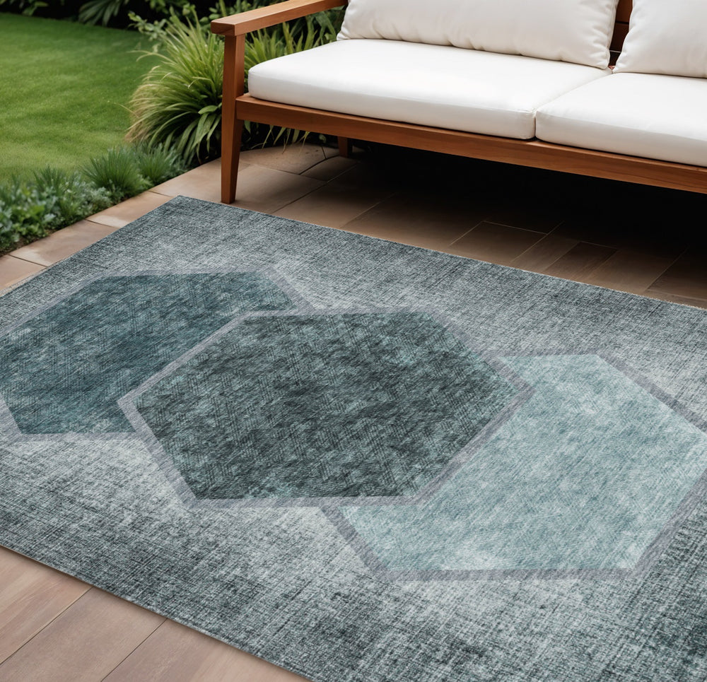 Homeroots 3' Eggplant Purple & Lavender Geometric Washable Indoor-outdoor Area Rug For Stylish Spaces 9' X 12' Polyester 581339