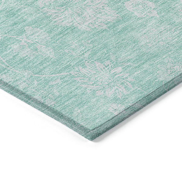 Homeroots 3' Artichoke Green Floral Washable Area Rug - Perfect For Indoor & Outdoor Spaces, Stain Resistant 3' X 5' Polyester 581401