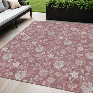 Homeroots 3' Artichoke Green Floral Washable Area Rug - Perfect For Indoor & Outdoor Spaces, Stain Resistant 5' X 8' Polyester 581414