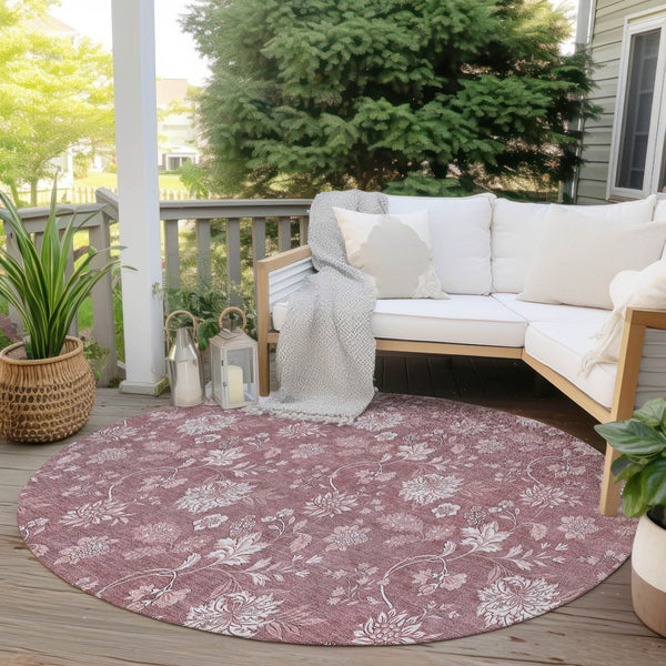 Homeroots 3' Artichoke Green Floral Washable Area Rug - Perfect For Indoor & Outdoor Spaces, Stain Resistant 8' Round Polyester 581415