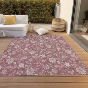 Homeroots 3' Artichoke Green Floral Washable Area Rug - Perfect For Indoor & Outdoor Spaces, Stain Resistant 8' X 10' Polyester 581416
