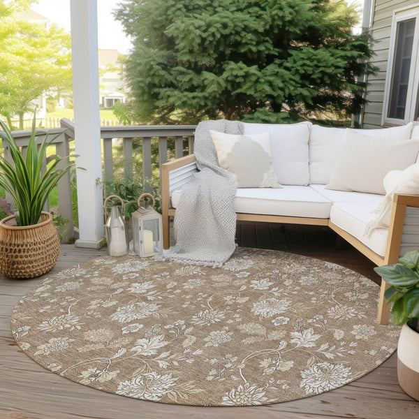 Homeroots 3' Artichoke Green Floral Washable Area Rug - Perfect For Indoor & Outdoor Spaces, Stain Resistant 8' Round Polyester 581421