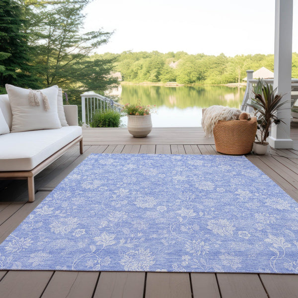Homeroots 3' Artichoke Green Floral Washable Area Rug - Perfect For Indoor & Outdoor Spaces, Stain Resistant 9' X 12' Polyester 581447