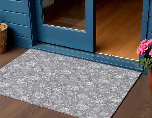 Homeroots 3' Artichoke Green Floral Washable Area Rug - Perfect For Indoor & Outdoor Spaces, Stain Resistant 3' X 5' Polyester 581449