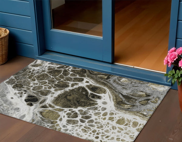 Homeroots 3' Artichoke Green Nautical Area Rug - Washable Indoor Outdoor Design For Home And Patio Use 3' X 5' Polyester 581467