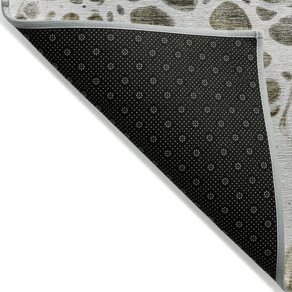 Homeroots 3' Artichoke Green Nautical Area Rug - Washable Indoor Outdoor Design For Home And Patio Use 8' X 10' Polyester 581470