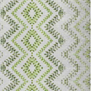 Homeroots 3' Stylish Green And Ivory Geometric Washable Area Rug For Indoor And Outdoor Spaces, Durable Design 3' X 5' Polyester 581539