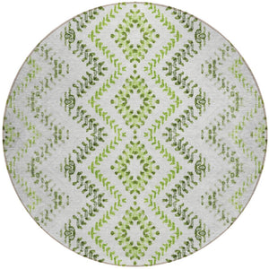 Homeroots 3' Stylish Green And Ivory Geometric Washable Area Rug For Indoor And Outdoor Spaces, Durable Design 8' Round Polyester 581541