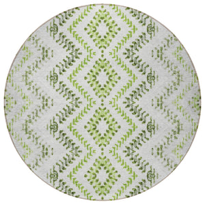 Homeroots 3' Stylish Green And Ivory Geometric Washable Area Rug For Indoor And Outdoor Spaces, Durable Design 8' Round Polyester 581541