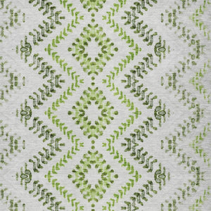 Homeroots 3' Stylish Green And Ivory Geometric Washable Area Rug For Indoor And Outdoor Spaces, Durable Design 8' X 10' Polyester 581542