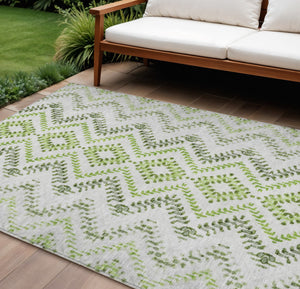 Homeroots 3' Stylish Green And Ivory Geometric Washable Area Rug For Indoor And Outdoor Spaces, Durable Design 10' X 14' Polyester 581544
