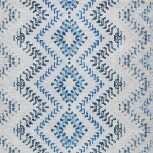 Homeroots 3' Stylish Green And Ivory Geometric Washable Area Rug For Indoor And Outdoor Spaces, Durable Design 5' X 8' Polyester 581546