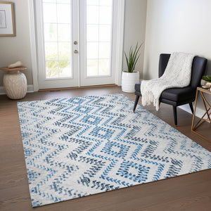 Homeroots 3' Stylish Green And Ivory Geometric Washable Area Rug For Indoor And Outdoor Spaces, Durable Design 10' X 14' Polyester 581550