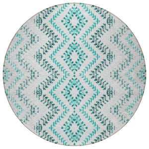Homeroots 3' Stylish Green And Ivory Geometric Washable Area Rug For Indoor And Outdoor Spaces, Durable Design 8' Round Polyester 581559
