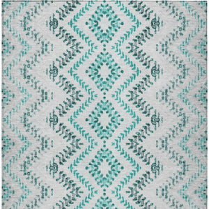Homeroots 3' Stylish Green And Ivory Geometric Washable Area Rug For Indoor And Outdoor Spaces, Durable Design 8' X 10' Polyester 581560