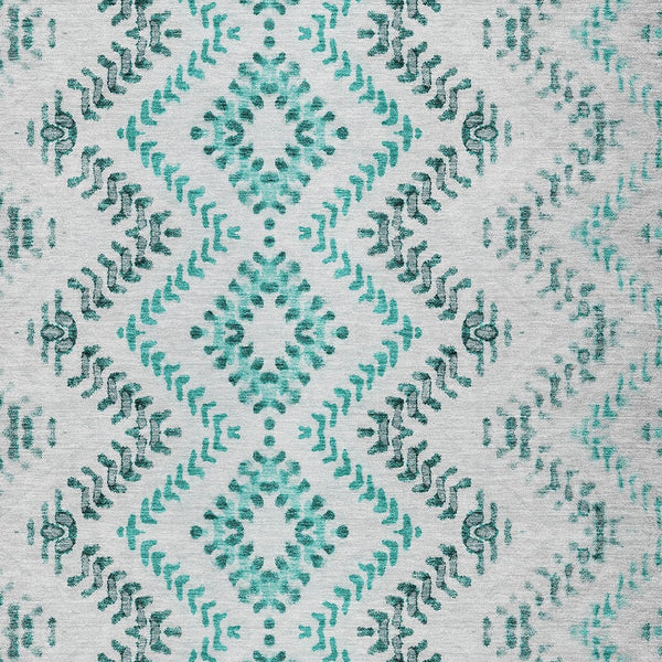 Homeroots 3' Stylish Green And Ivory Geometric Washable Area Rug For Indoor And Outdoor Spaces, Durable Design 9' X 12' Polyester 581561