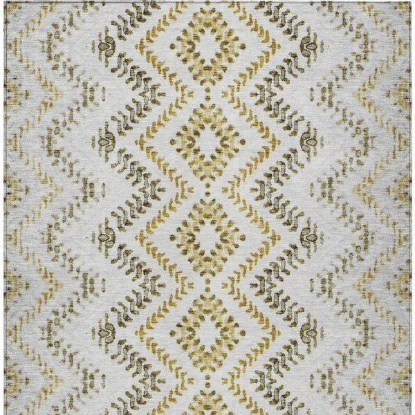 Homeroots 3' Stylish Green And Ivory Geometric Washable Area Rug For Indoor And Outdoor Spaces, Durable Design 3' X 5' Polyester 581563