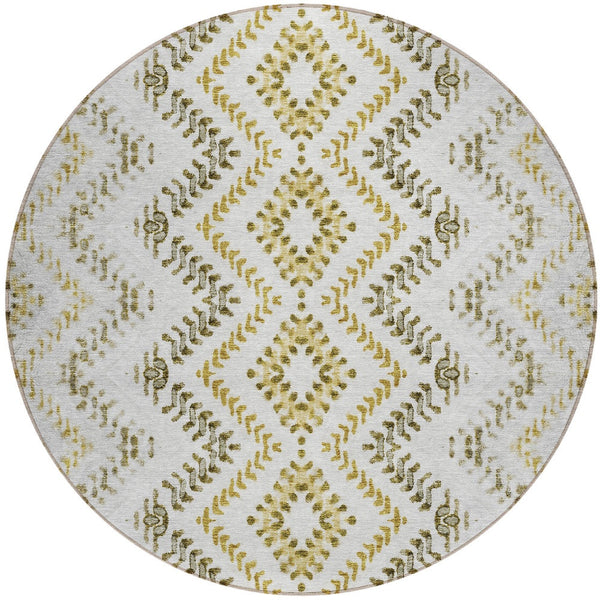 Homeroots 3' Stylish Green And Ivory Geometric Washable Area Rug For Indoor And Outdoor Spaces, Durable Design 8' Round Polyester 581565