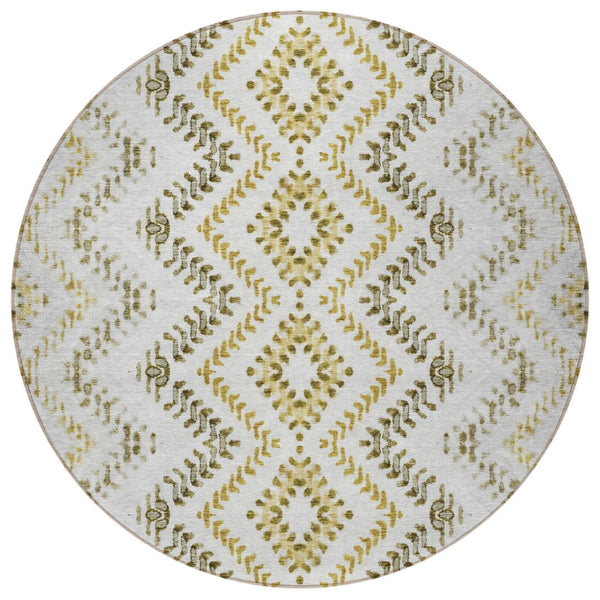 Homeroots 3' Stylish Green And Ivory Geometric Washable Area Rug For Indoor And Outdoor Spaces, Durable Design 8' Round Polyester 581565
