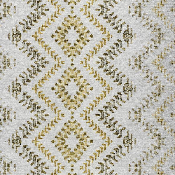 Homeroots 3' Stylish Green And Ivory Geometric Washable Area Rug For Indoor And Outdoor Spaces, Durable Design 9' X 12' Polyester 581567