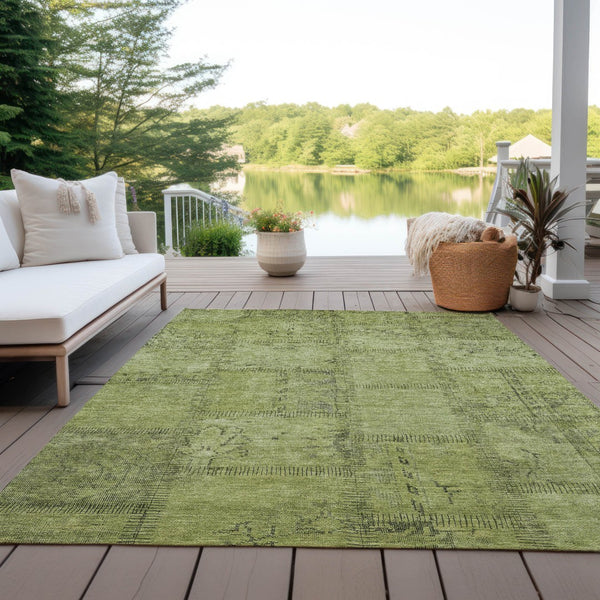 Homeroots 3' Beige Taupe And Brown Patchwork Washable Area Rug For Indoor Or Outdoor Spaces, Stylish & Durable 10' X 14' Polyester 581598