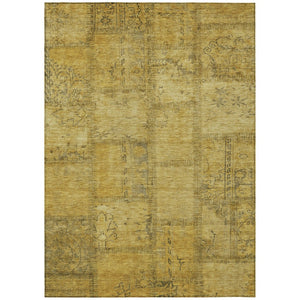 HomeRoots 5' Patchwork Gold and Gray Area Rug - Stylish, Washable Design for Indoor and Outdoor Spaces 5' X 8' 581600