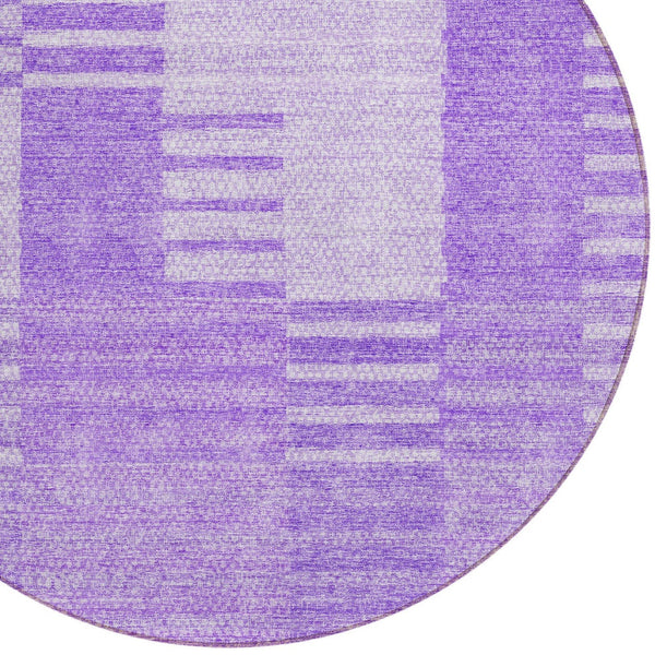 Homeroots 3' Stylish Artichoke Green And Mint Striped Washable Indoor-outdoor Area Rug For All Spaces 8' Round Polyester 581655