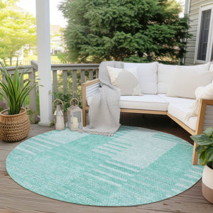 Homeroots 3' Stylish Artichoke Green And Mint Striped Washable Indoor-outdoor Area Rug For All Spaces 8' Round Polyester 581679