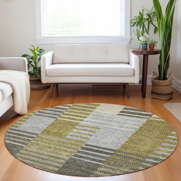 Homeroots 3' Brown Gold Taupe Striped Washable Area Rug - Perfect For Indoor And Outdoor Spaces, Durable Design 8' Round Polyester 581685