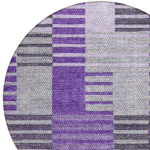 Homeroots 3' Brown Gold Taupe Striped Washable Area Rug - Perfect For Indoor And Outdoor Spaces, Durable Design 8' Round Polyester 581709