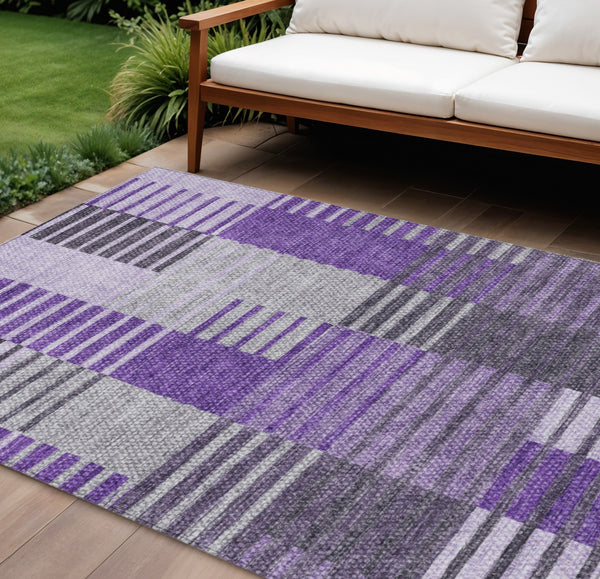 Homeroots 3' Brown Gold Taupe Striped Washable Area Rug - Perfect For Indoor And Outdoor Spaces, Durable Design 9' X 12' Polyester 581711