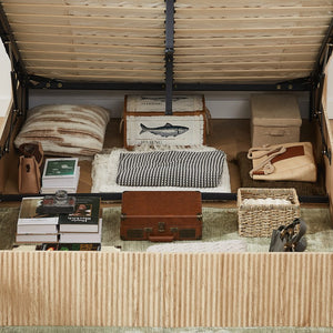 English Elm Queen Lift-Up Storage Bed Frame with Curved Wooden Design, Hydraulic Easy-Access Storage, 1000lb Capacity Oak W1820P379904