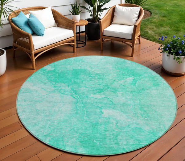 Homeroots 3' Nautical Washable Area Rug In Artichoke And Lime Green - Perfect For Indoor & Outdoor Spaces! 8' Round Polyester 581751