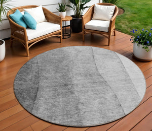 HomeRoots 5' Gray Silver Charcoal Ombre Area Rug – Stylish, Durable, Washable Indoor/Outdoor Essential for Any Space 8' Round 581806