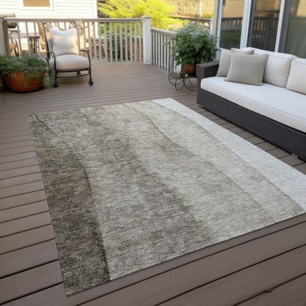 Homeroots 3' Brown And Beige Ombre Washable Indoor Outdoor Area Rug – Stylish, Durable, And Versatile Design 5' X 8' Polyester 581835