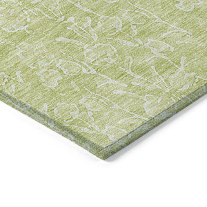 Homeroots 3' Artichoke Green & Ivory Floral Washable Area Rug For Indoor & Outdoor Spaces, Durable Design 5' X 8' Polyester 581841