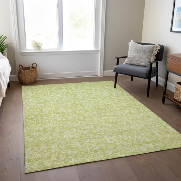 Homeroots 3' Artichoke Green & Ivory Floral Washable Area Rug For Indoor & Outdoor Spaces, Durable Design 5' X 8' Polyester 581841