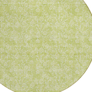 Homeroots 3' Artichoke Green & Ivory Floral Washable Area Rug For Indoor & Outdoor Spaces, Durable Design 8' Round Polyester 581842