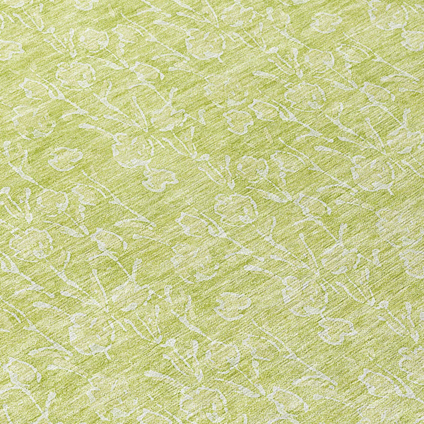 Homeroots 3' Artichoke Green & Ivory Floral Washable Area Rug For Indoor & Outdoor Spaces, Durable Design 8' Round Polyester 581842