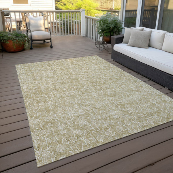Homeroots 3' Artichoke Green & Ivory Floral Washable Area Rug For Indoor & Outdoor Spaces, Durable Design 10' X 14' Polyester 581851