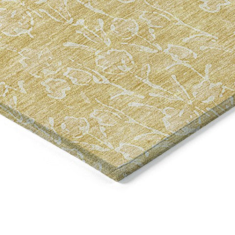 Homeroots 3' Artichoke Green & Ivory Floral Washable Area Rug For Indoor & Outdoor Spaces, Durable Design 5' X 8' Polyester 581865