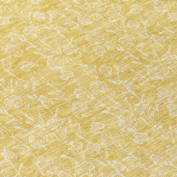 Homeroots 3' Artichoke Green & Ivory Floral Washable Area Rug For Indoor & Outdoor Spaces, Durable Design 8' Round Polyester 581866