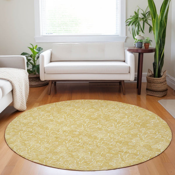HomeRoots 5' Gold and Ivory Floral Area Rug – Timeless, Washable Design for Indoor and Outdoor Spaces 8' Round 581866