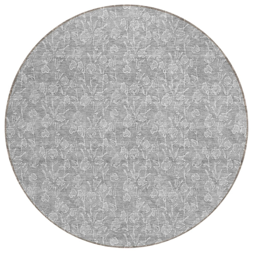 HomeRoots 5' Silver and Ivory Floral Area Rug - Durable, Washable Indoor/Outdoor Design for Any Space 8' Round 581878