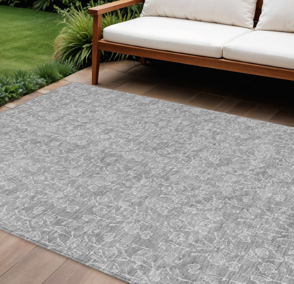 HomeRoots 9' Silver and Ivory Floral Area Rug - Elegant, Washable Design for Indoor and Outdoor Spaces 9' X 12' 581880