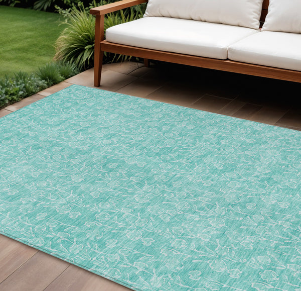 Homeroots 3' Artichoke Green & Ivory Floral Washable Area Rug For Indoor & Outdoor Spaces, Durable Design 10' X 14' Polyester 581887