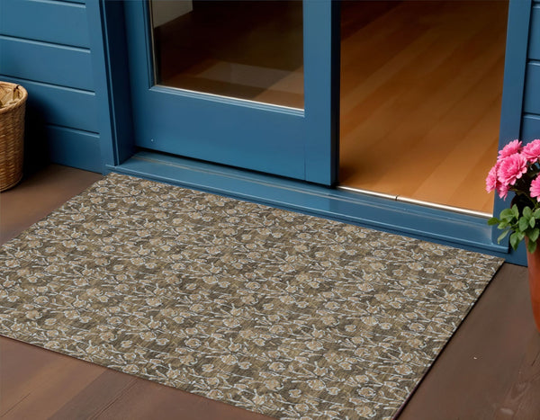 Homeroots 3' Brown Floral Washable Area Rug - Stylish Indoor Outdoor Carpet For High Traffic Spaces & More 3' X 5' Polyester 581888