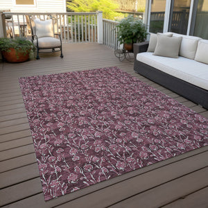 Homeroots 3' Brown Floral Washable Area Rug - Stylish Indoor Outdoor Carpet For High Traffic Spaces & More 5' X 8' Polyester 581901