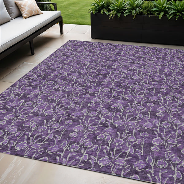 Homeroots 3' Brown Floral Washable Area Rug - Stylish Indoor Outdoor Carpet For High Traffic Spaces & More 5' X 8' Polyester 581919