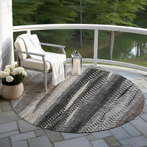 Homeroots 3' Stylish Botanical Leaves Indoor Outdoor Area Rug - Durable, Washable, And Versatile For Any Space 8' Round Polyester 581932